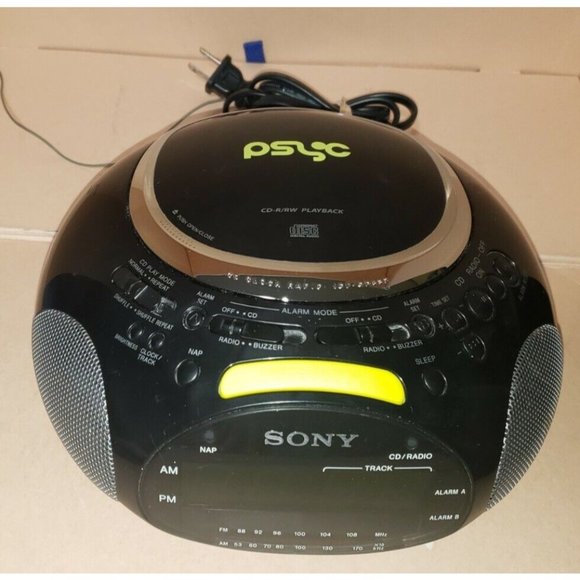 Sony PSYC ICF-CD832 CD / AM / FM Stereo Clock Radio Black Working Great Conditio